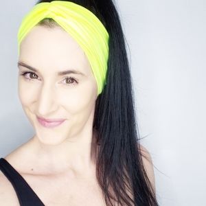 Meet your Posher, Cara